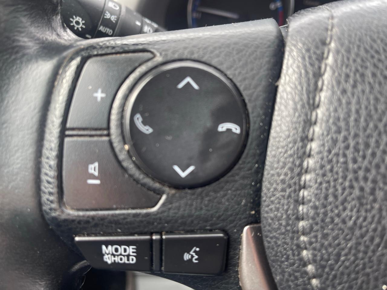 2016 Toyota RAV4 XLE, All Wheel Drive, Sunroof,Lane Departure Alert - Photo #17