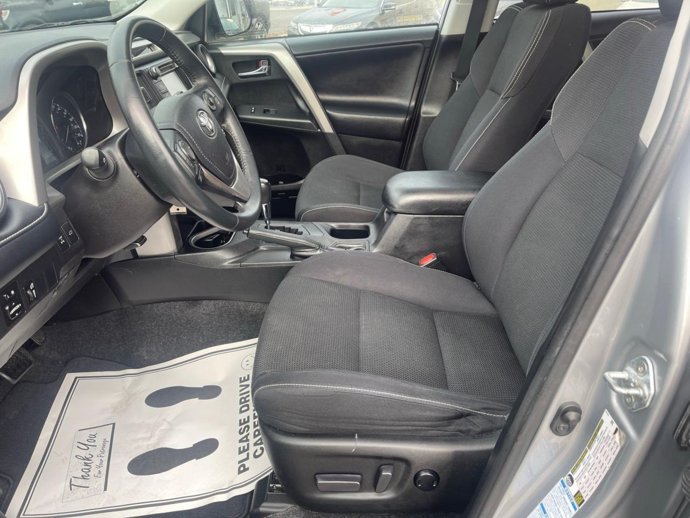 2016 Toyota RAV4 XLE, All Wheel Drive, Sunroof,Lane Departure Alert