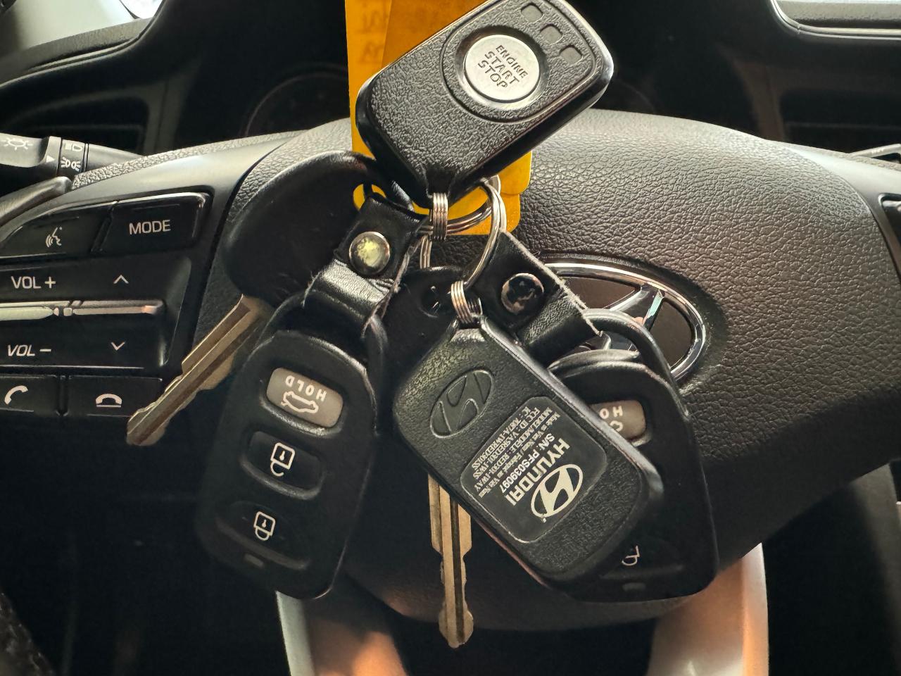 2020 Hyundai Elantra Preferred+Remote Start+LED Lights+BSM+CLEAN CARFAX - Photo #15
