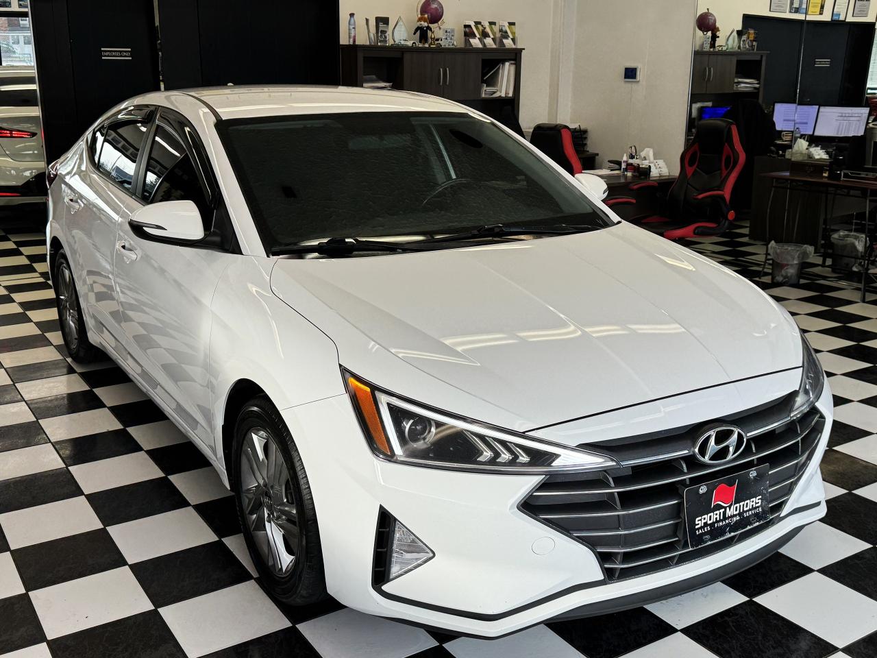 2020 Hyundai Elantra Preferred+Remote Start+LED Lights+BSM+CLEAN CARFAX - Photo #5