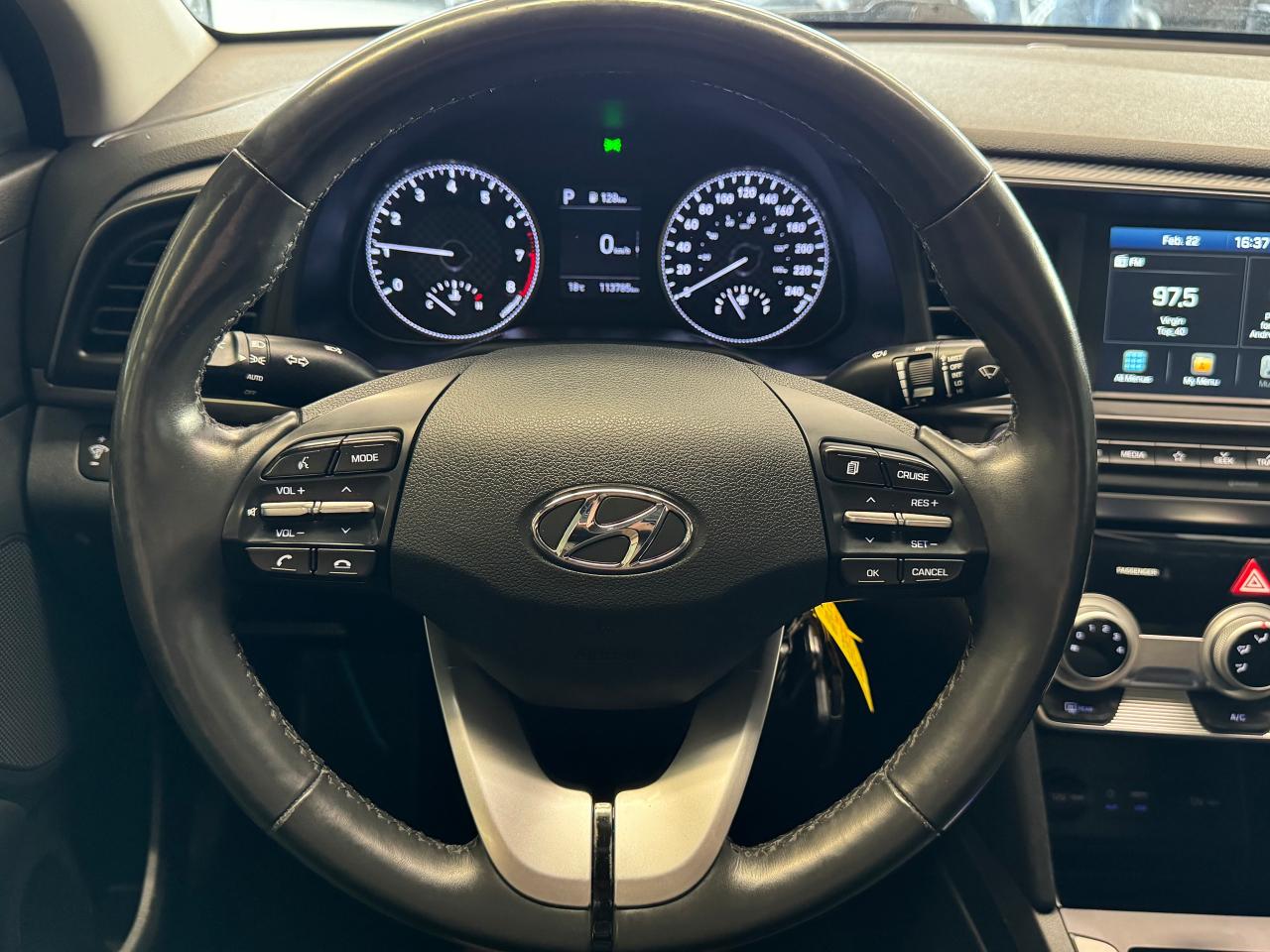 2020 Hyundai Elantra Preferred+Remote Start+LED Lights+BSM+CLEAN CARFAX - Photo #9