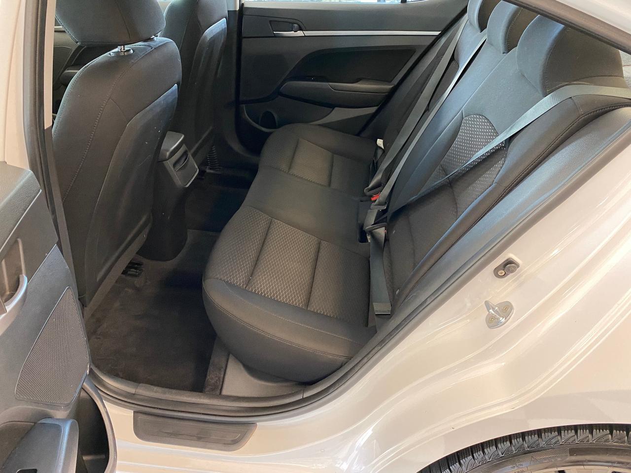 2020 Hyundai Elantra Preferred+Remote Start+LED Lights+BSM+CLEAN CARFAX - Photo #23