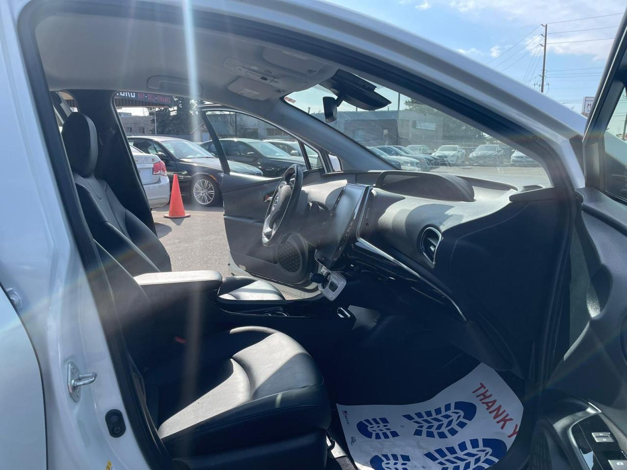 2018 Toyota Prius AUTO HYBRID PLUG-IN NO ACCIDENT BLID SPOT ALERT, - Photo #13