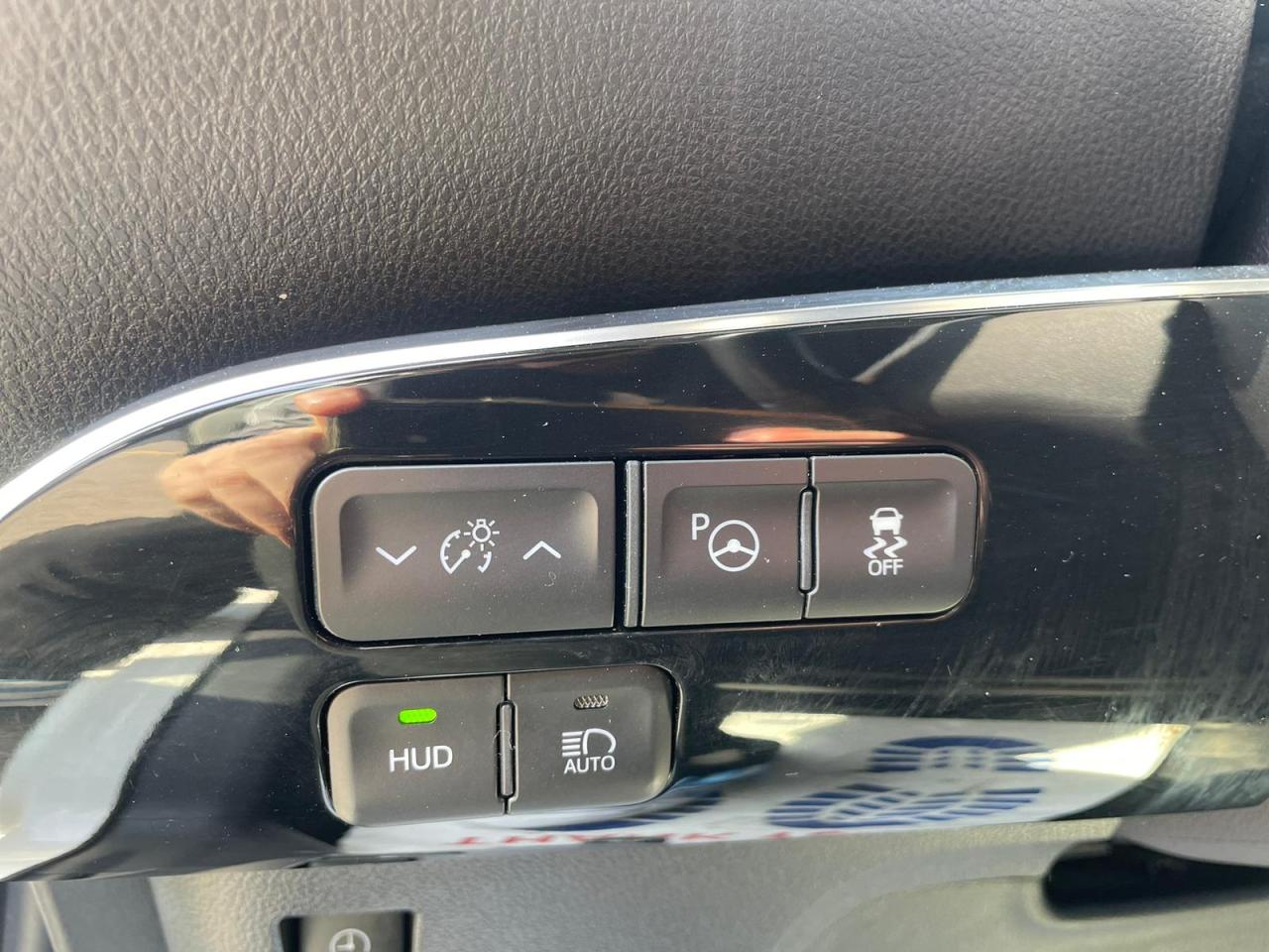 2018 Toyota Prius AUTO HYBRID PLUG-IN NO ACCIDENT BLID SPOT ALERT, - Photo #15