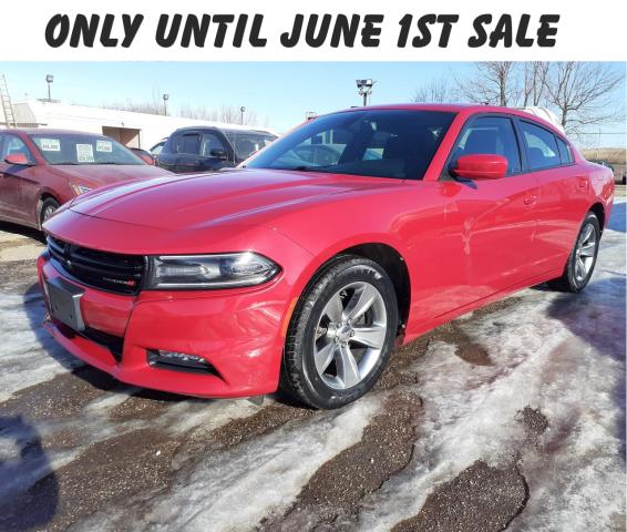 2016 Dodge Charger SXT, Sunroof, Remote, Htd Seats, BOSE Sound & more