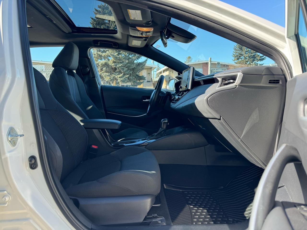 2021 Toyota Corolla SE WARRANTY AVAILABLE - Photo #12