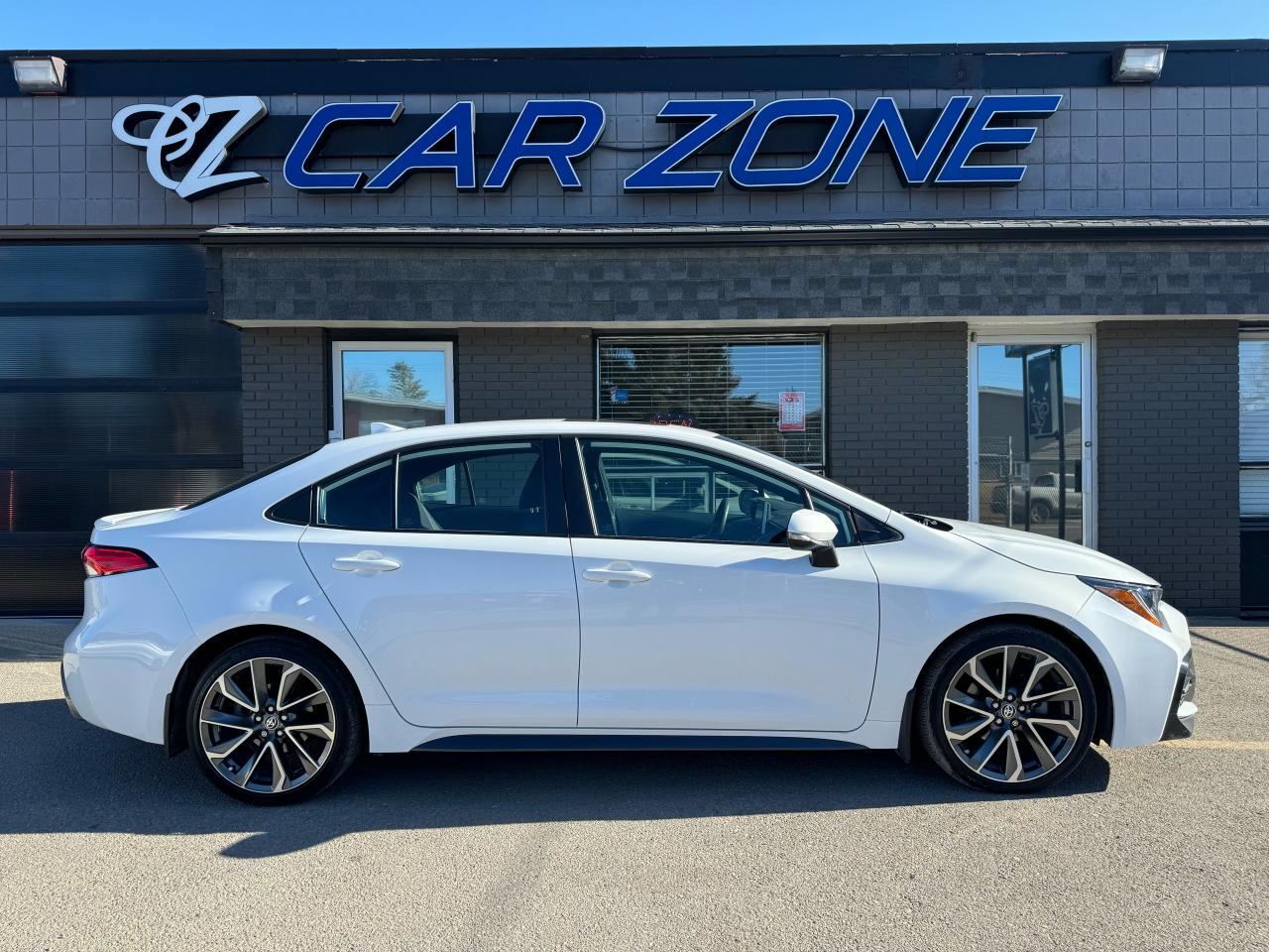 2021 Toyota Corolla SE WARRANTY AVAILABLE - Photo #2
