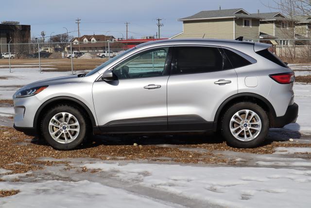 2020 Ford Escape SE Photo1