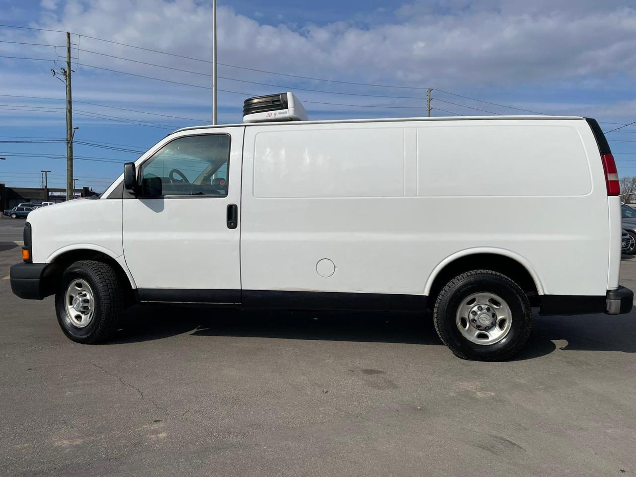 Used 2010 Chevrolet Express AUTO, LOW KM, FRIDGE/FREEZER, CARGO, NEW TIRES for sale in Oakville, ON