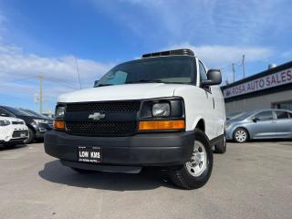 2010 Chevrolet Express AUTO, LOW KM, FRIDGE/FREEZER, CARGO, NEW TIRES - Photo #3