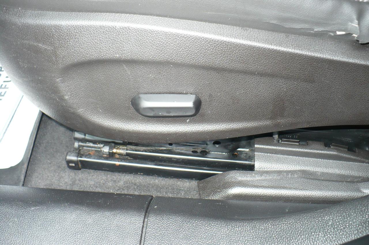 2014 Chevrolet Cruze 4DR SDN DIESEL Photo