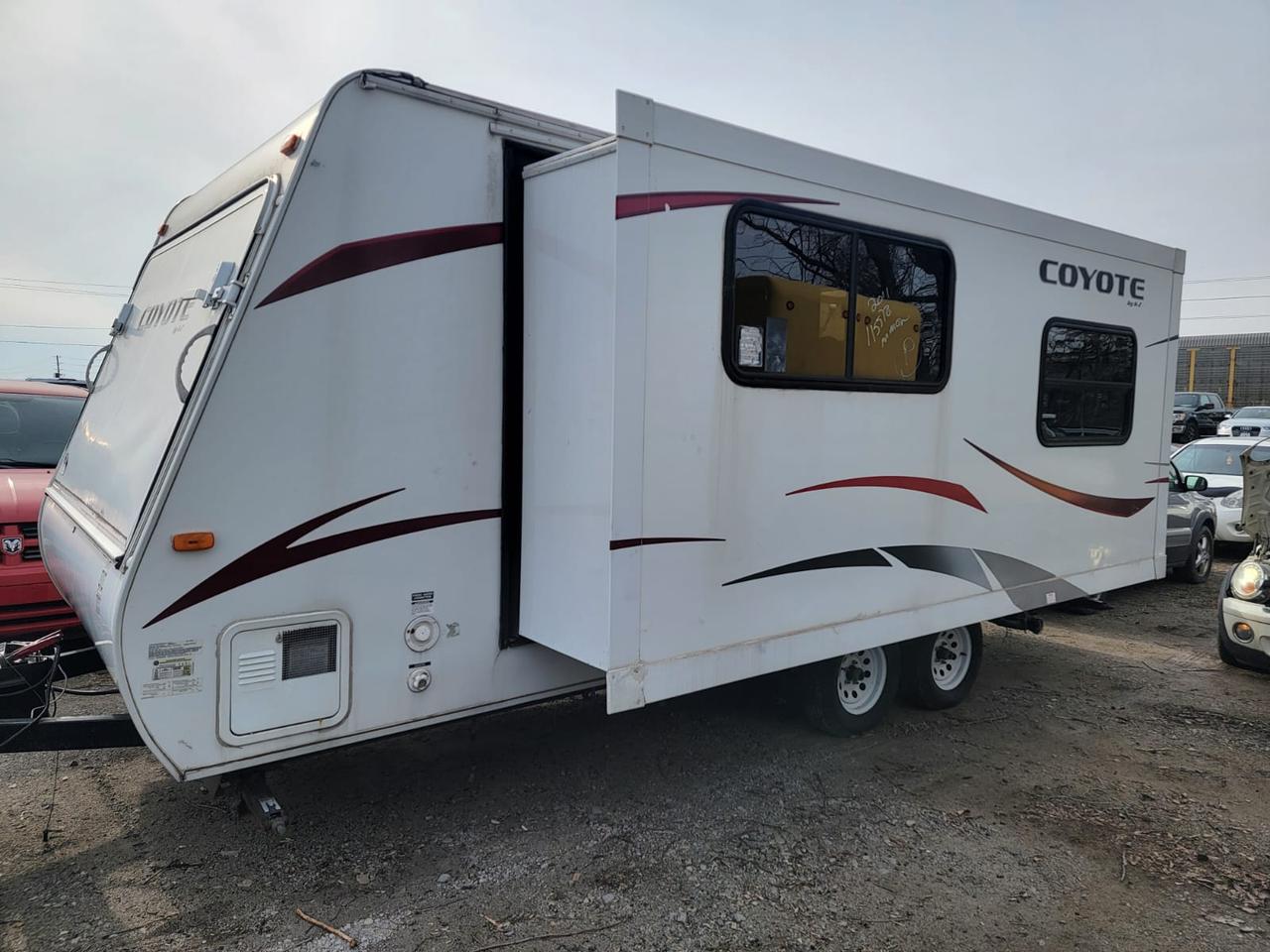 2011 KZ Coyote 20 feet X 7.5 feet, Sleeps 8 persons Photo3
