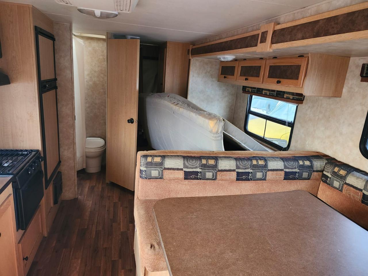 2011 KZ Coyote 20 feet X 7.5 feet, Sleeps 8 persons Photo