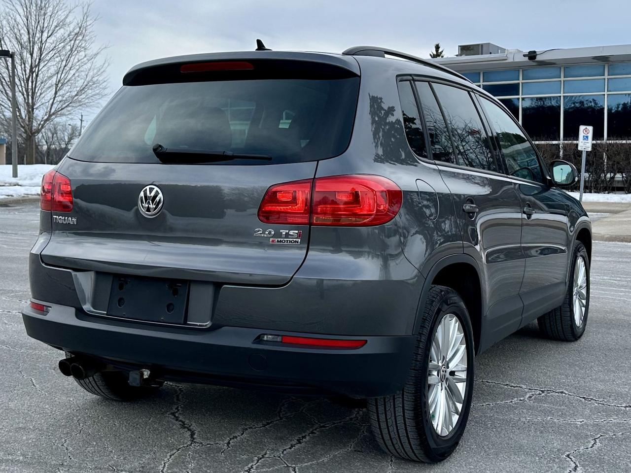 2016 Volkswagen Tiguan Special Edition Photo4