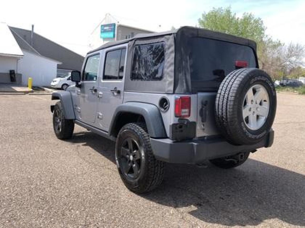 2014 Jeep Wrangler REMOTE START, HITCH, SOFT TOP ONLY #226 Photo3