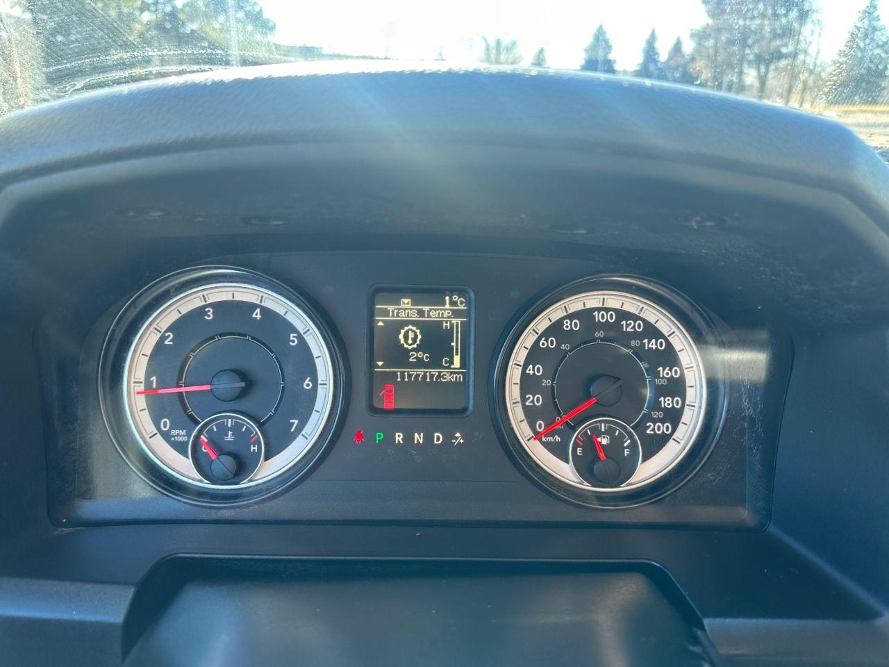 2016 RAM 1500 SLT - Photo #16