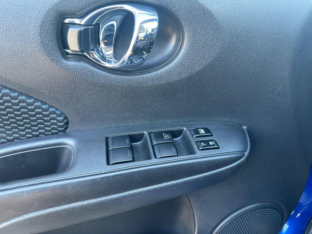 2017 Nissan Versa Note  - Photo #6