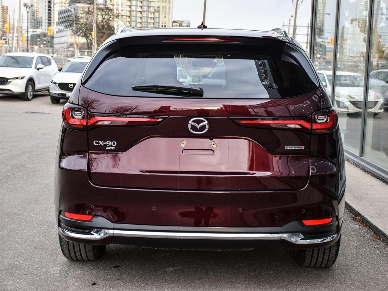 2024 Mazda CX-90 MHEV Signature AWD Photo
