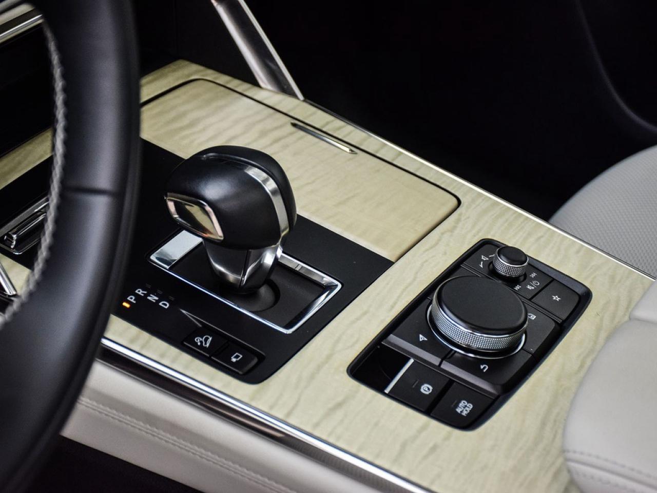 2024 Mazda CX-90 MHEV Signature AWD Photo