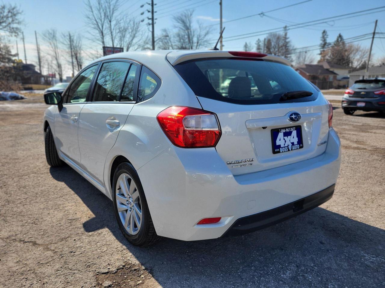 2015 Subaru Impreza Premium HB Photo2