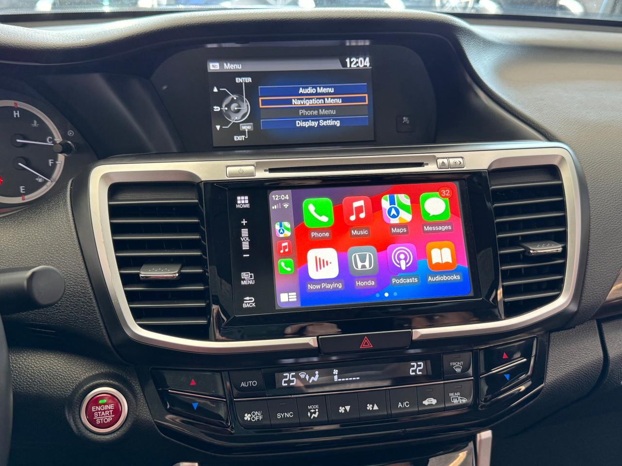 2016 Honda Accord Touring+New Tires+LEDs+Roof+ApplePlay+CLEAN CARFAX - Photo #10