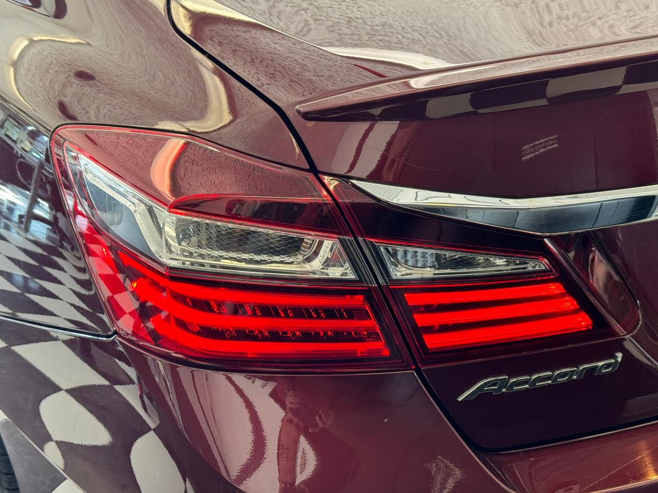 2016 Honda Accord Touring+New Tires+LEDs+Roof+ApplePlay+CLEAN CARFAX - Photo #66
