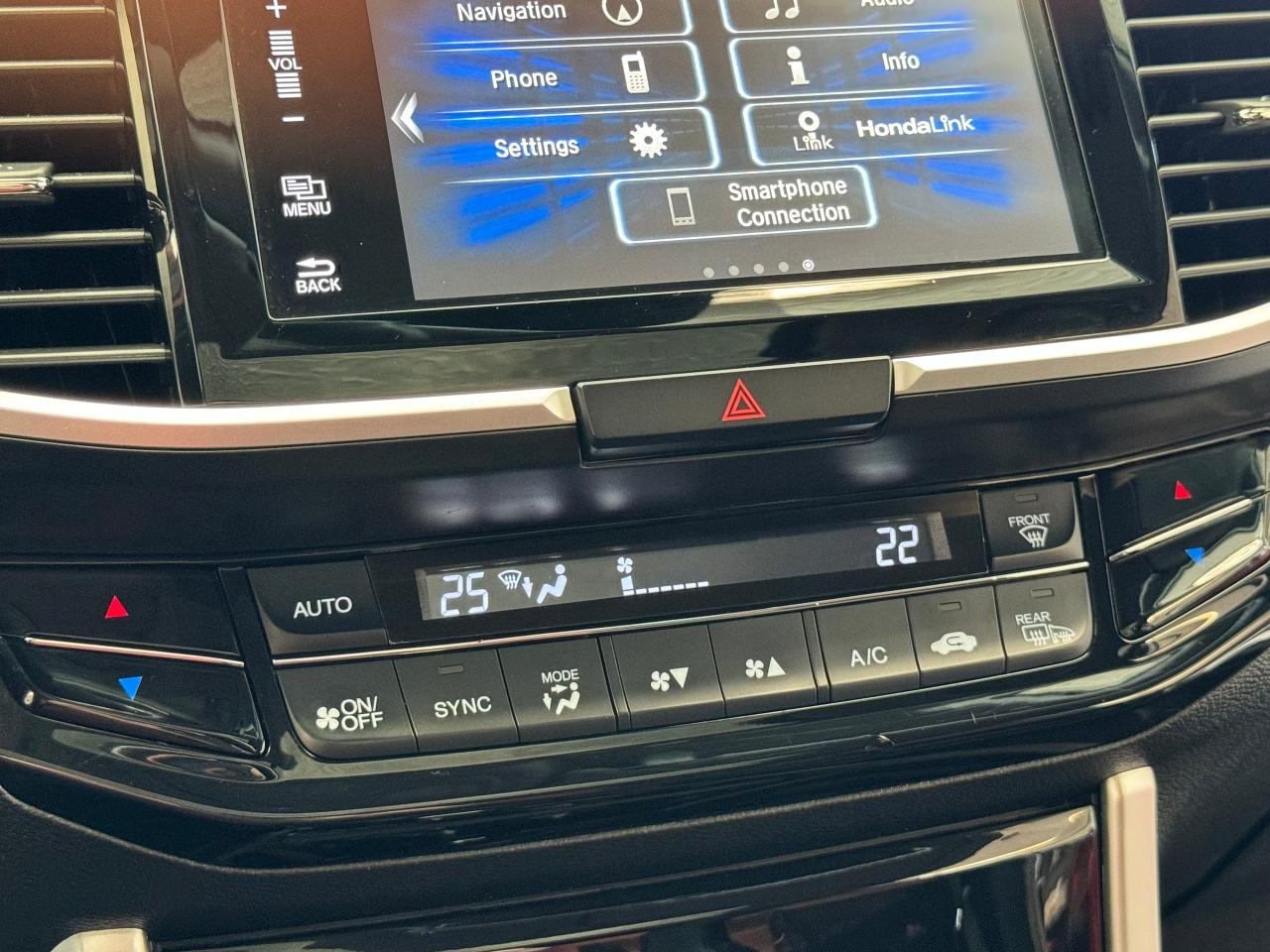2016 Honda Accord Touring+New Tires+LEDs+Roof+ApplePlay+CLEAN CARFAX - Photo #38