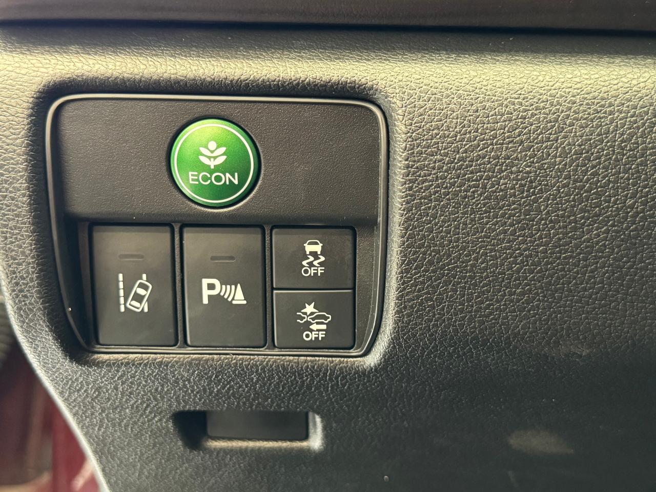 2016 Honda Accord Touring+New Tires+LEDs+Roof+ApplePlay+CLEAN CARFAX - Photo #57