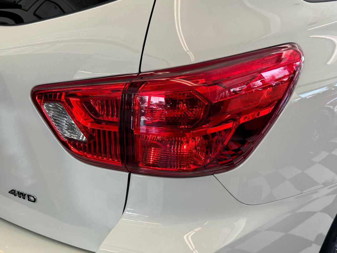 2020 Nissan Pathfinder S AWD 7 Passenger+Remote Start+A/C+ Park Sensors Photo68