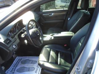 2010 Mercedes-Benz C-Class C 300/ LEATHER / ROOF / NAVI / 4X4 / AC / CLEAN / - Photo #10