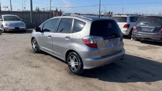 2010 Honda Fit DX-A*AUTO*GREAT ON FUEL*CERTIFIED - Photo #3
