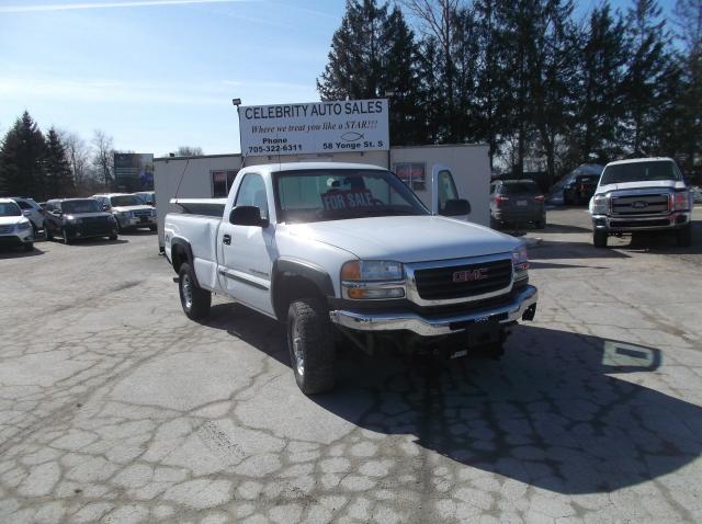 2006 GMC K2500 HEAVY DUTY 4X4 REG CAB 8 FT BOX