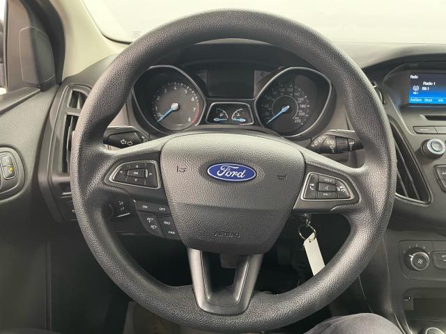 2016 Ford Focus SE Photo14