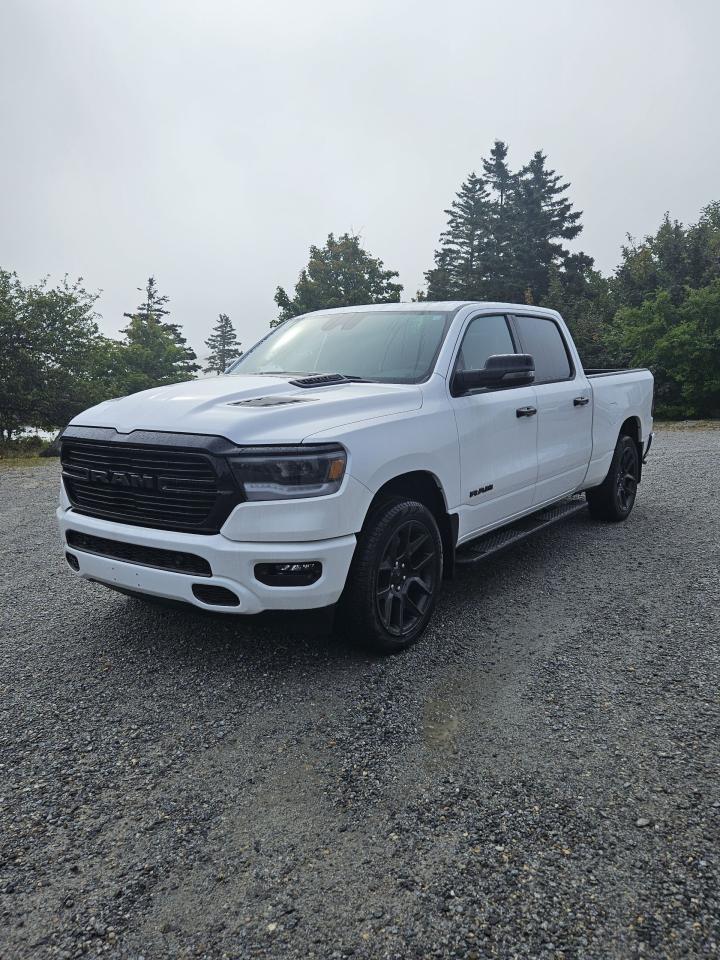 New 2024 RAM 1500 Laramie 4x4 Crew Cab 6'4