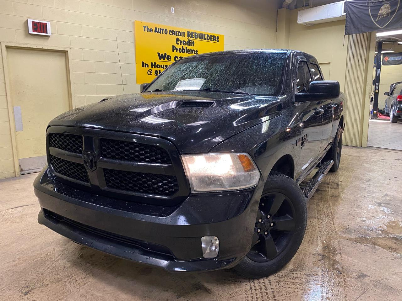 2019 RAM 1500 Classic EXPRESS - Photo #1