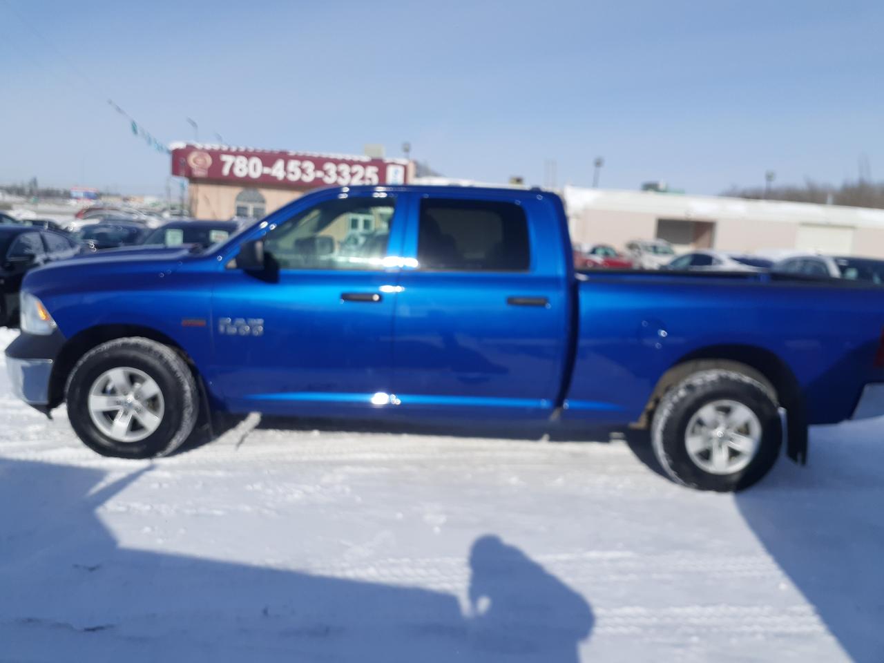 2017 RAM 1500 Crewcab 4x4 5.7 Hemi Tow Hitch - Photo #4