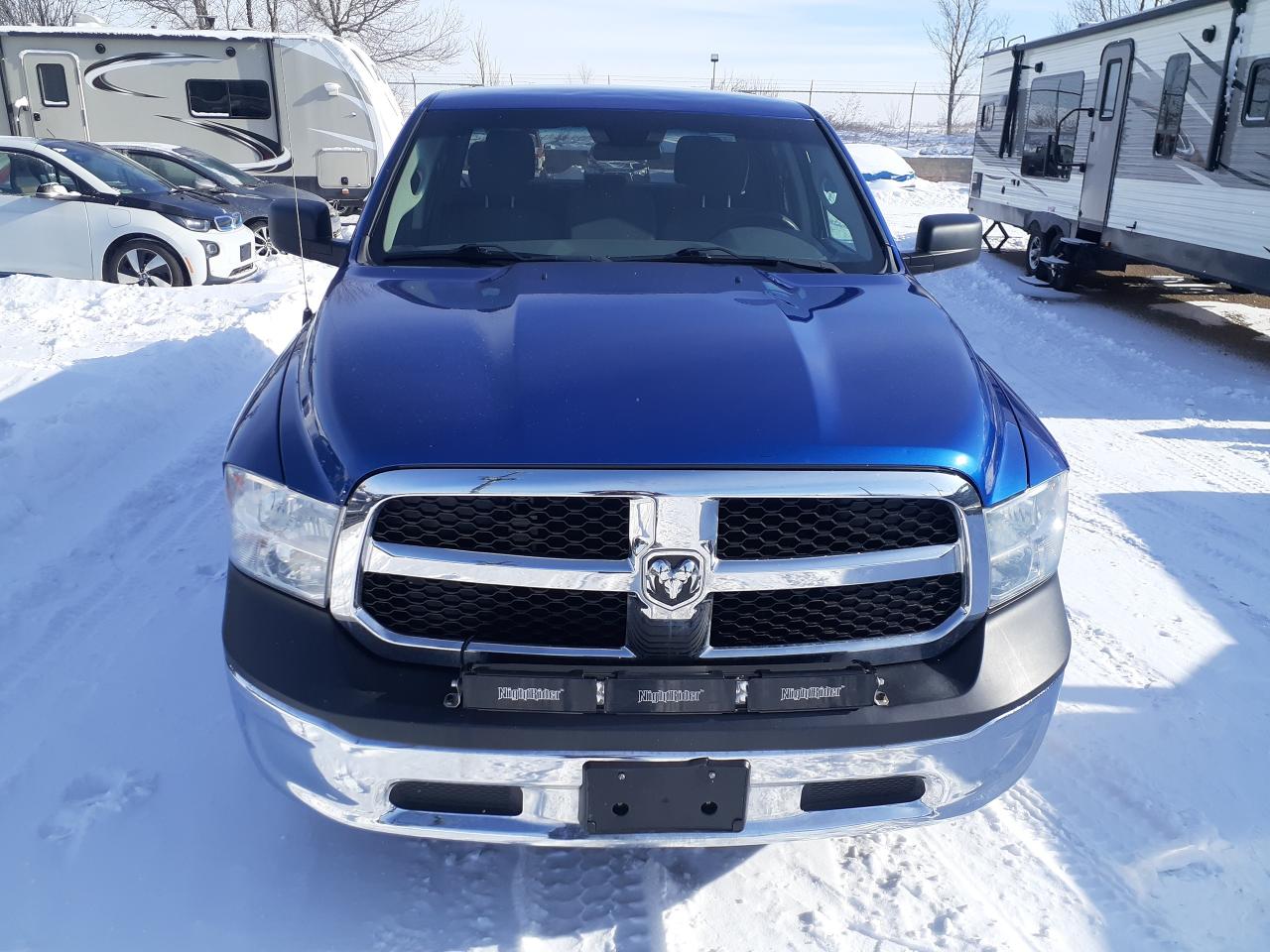 2017 RAM 1500 Crewcab 4x4 5.7 Hemi Tow Hitch - Photo #2