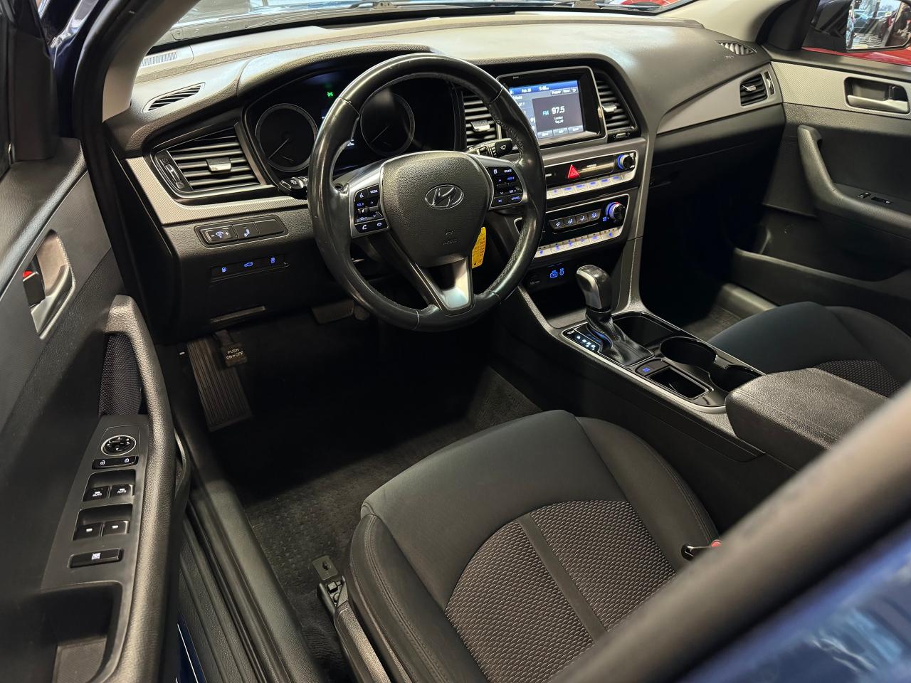 2018 Hyundai Sonata GL+Camera+ApplePlay+Heated Steering+CLEAN CARFAX - Photo #17