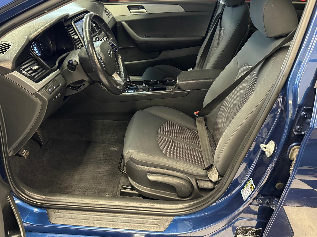 2018 Hyundai Sonata GL+Camera+ApplePlay+Heated Steering+CLEAN CARFAX - Photo #18