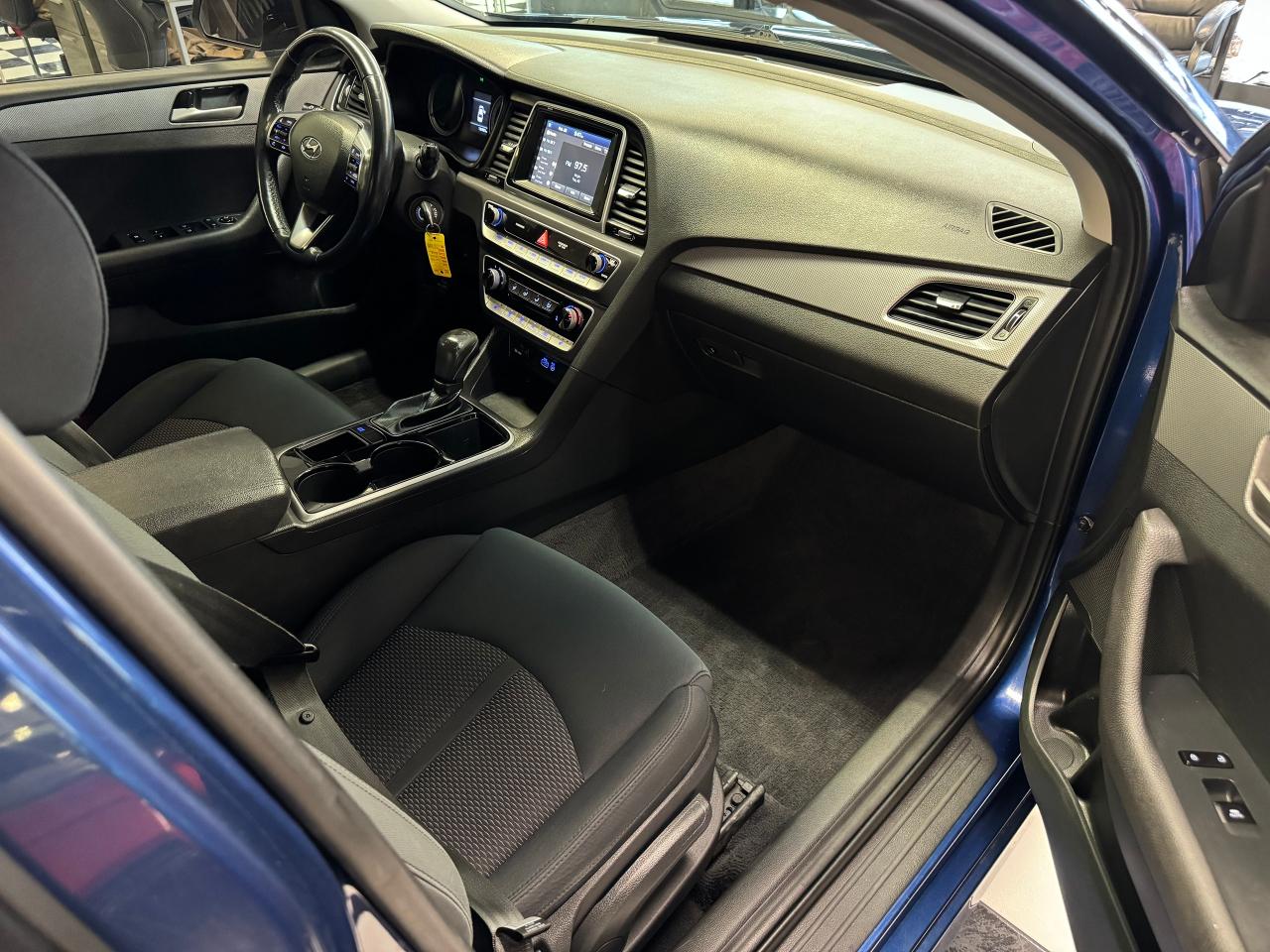 2018 Hyundai Sonata GL+Camera+ApplePlay+Heated Steering+CLEAN CARFAX - Photo #20