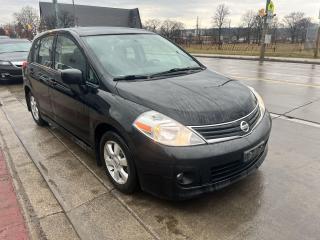 2012 Nissan Versa SL - Photo #5