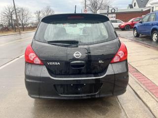 2012 Nissan Versa SL - Photo #11