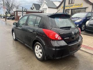 2012 Nissan Versa SL - Photo #12