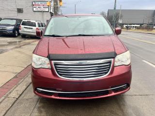 Used 2012 Chrysler Town & Country 4DR WGN TOURING for sale in Hamilton, ON