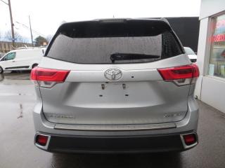 2018 Toyota Highlander CERTIFIED, XLE, AWD, LEATHER, SUNROOF, ALLOYS, FO - Photo #6
