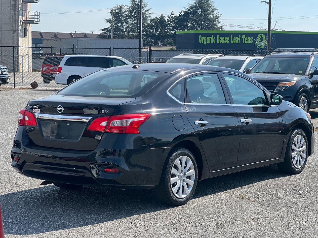 2018 Nissan Sentra SV CVT - Photo #5