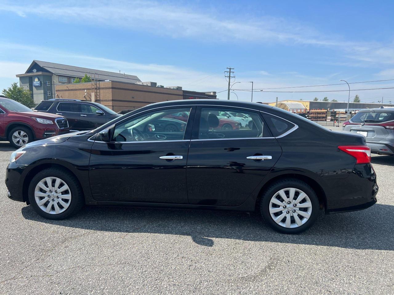2018 Nissan Sentra SV CVT - Photo #7