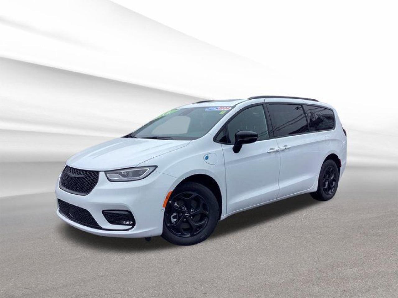New 2024 Chrysler Pacifica Hybrid PREMIUM S APPEARANCE for sale in Halifax, NS
