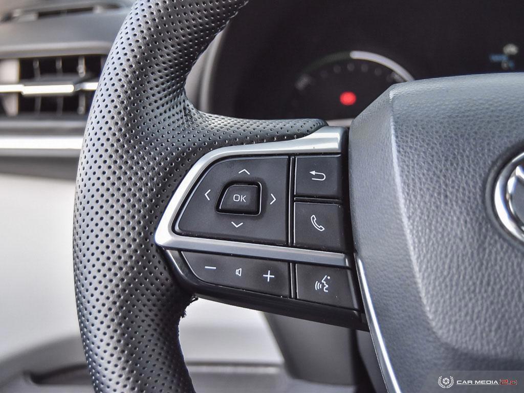 2021 Toyota Sienna Hybrid XSE - Photo #17