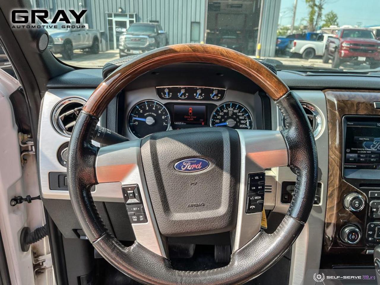 2013 Ford F-150 PLATINUM/4x4/NO ACCIDENTS/V6 - Photo #10